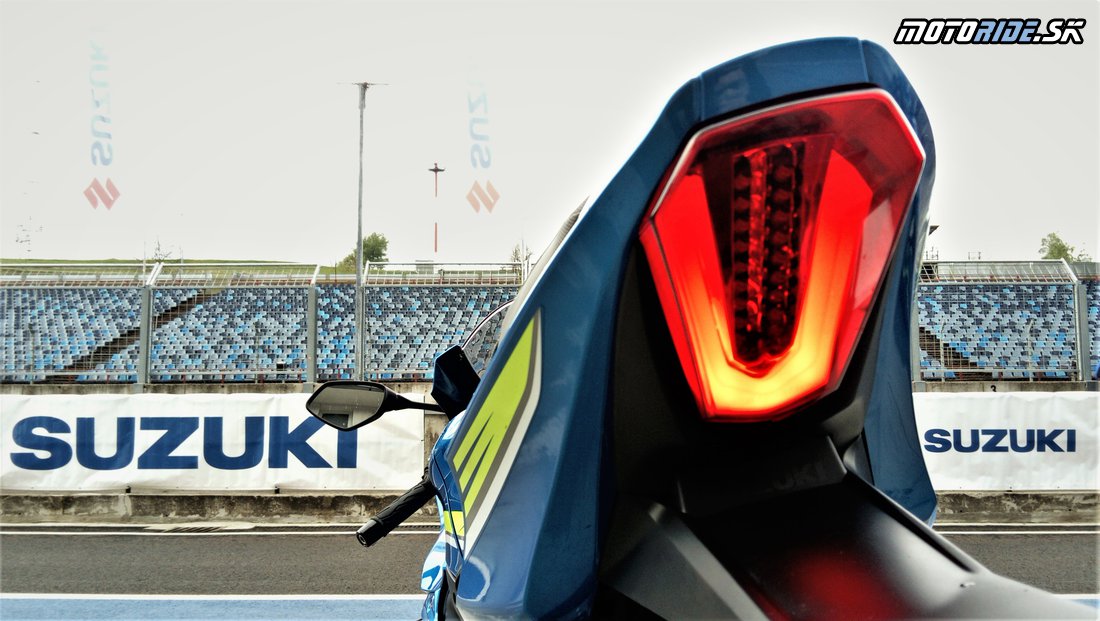 S novou GSX-R1000 na Hungaroringu - Suzuki priniesla silného chrobáka do hlavy!