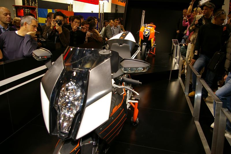 Miláno 2007 - KTM RC8