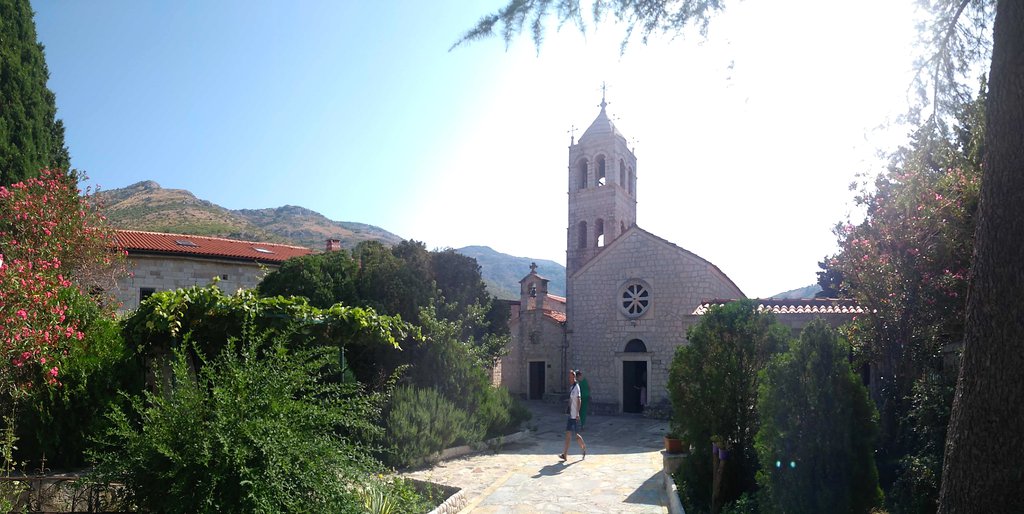 Kotor je plný kostolov a kaplniek
