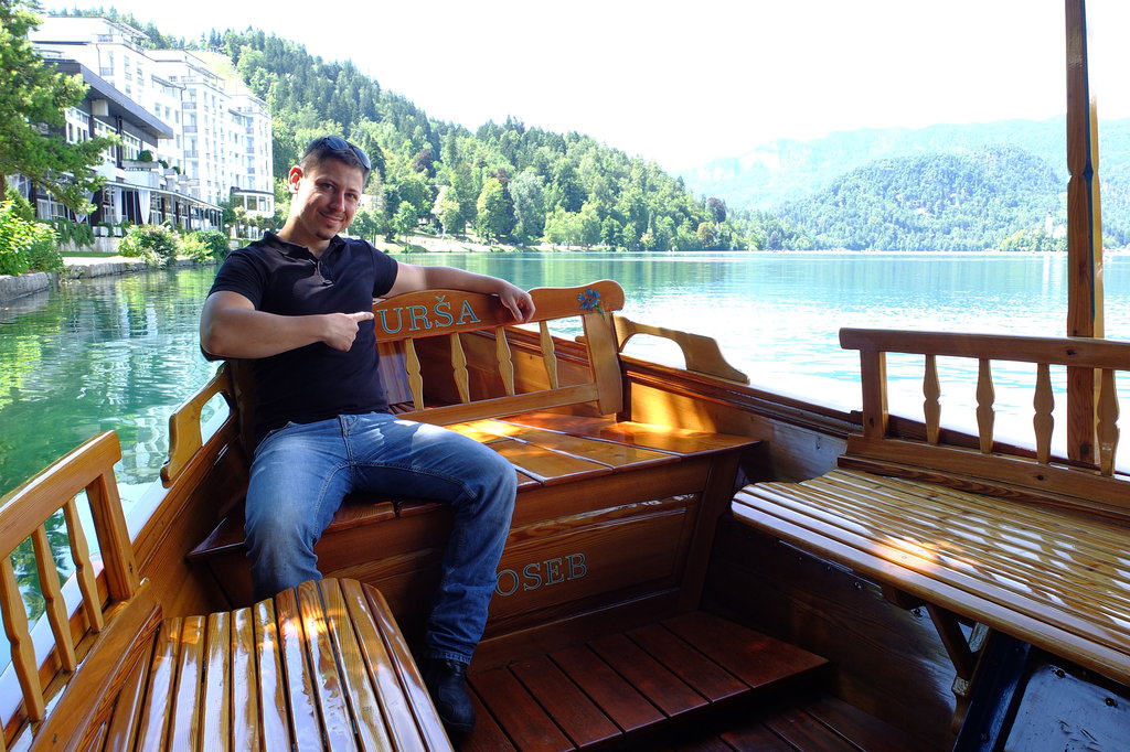 Tradičná loďka, Slovinsko, jazero Bled