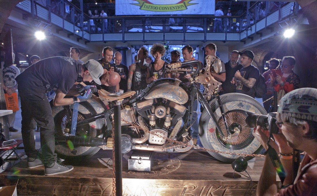 Nezvyčajnú stavbu The Recidivist od poľských Game Over Cycles ocenil aj samotný Harley-Davidson