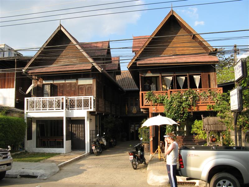 16 Ludova architektura, Chiang Mai