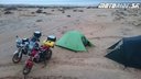 Ksar Hadada (StarWars) a nocľah na pláži pri Djerbe - Naživo: Na Afrikách do Afriky - Africa Twin Tunisia Adventure