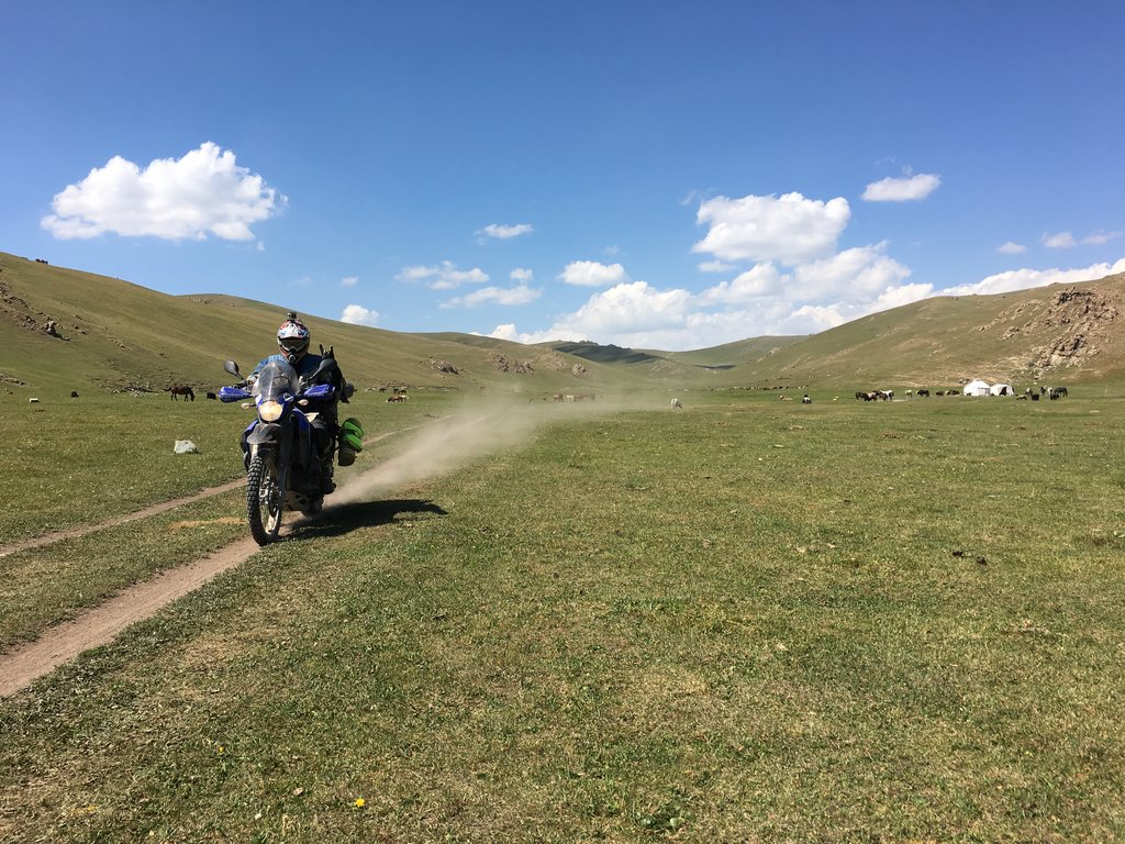 Tuz Ashuu, Kirgizsko - Bod záujmu