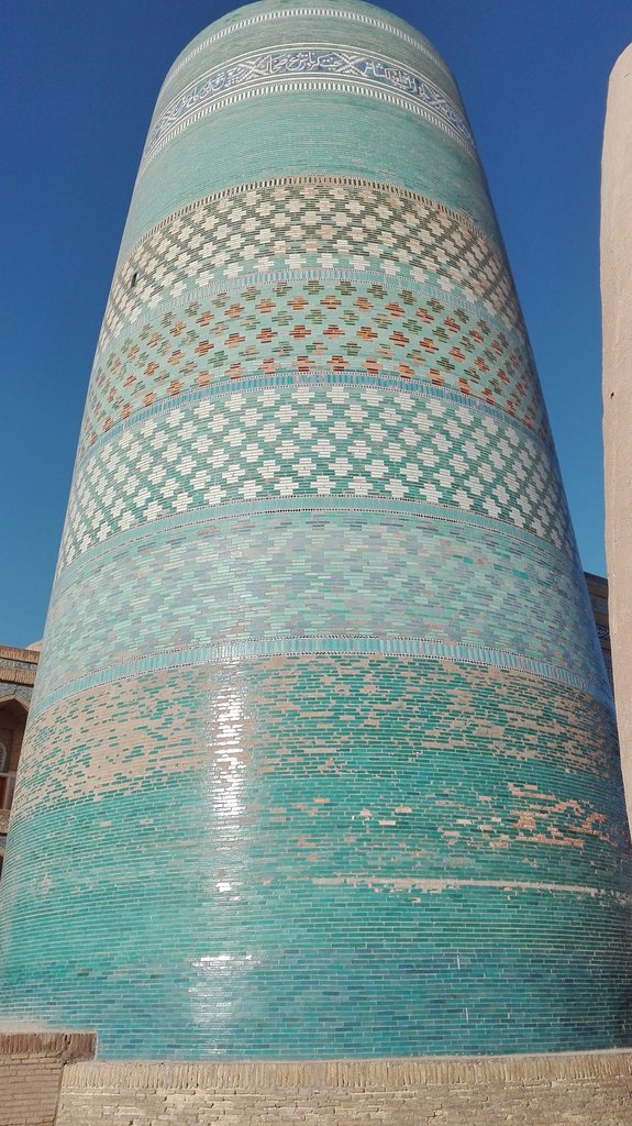 Khiva nedostavaný minaret