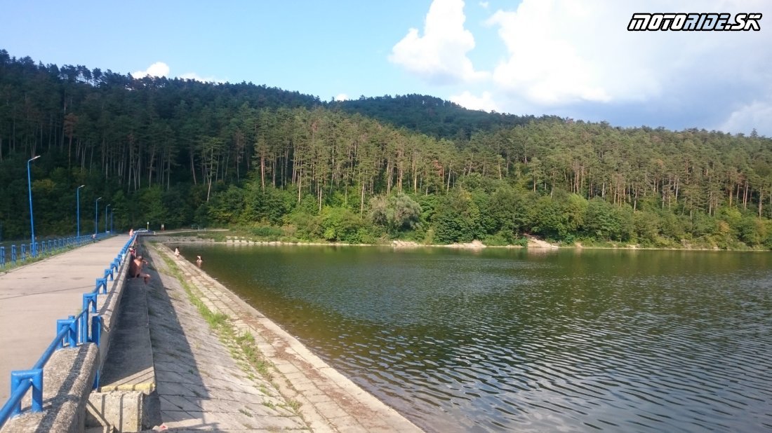 Vodná nádrž Veľké Uherce, Slovensko - Bod záujmu