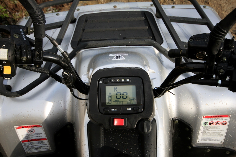  Yamasaki Black Hawk 400 - digitálna prístrojovka