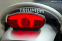 Zadné svetlo v tvare písmena T - Triumph Scrambler 1200 XE 2019 - konečne poriadny retro offroad