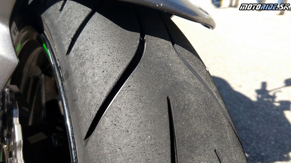 Testujeme nové pneumatiky Dunlop Sportsmart Mk3