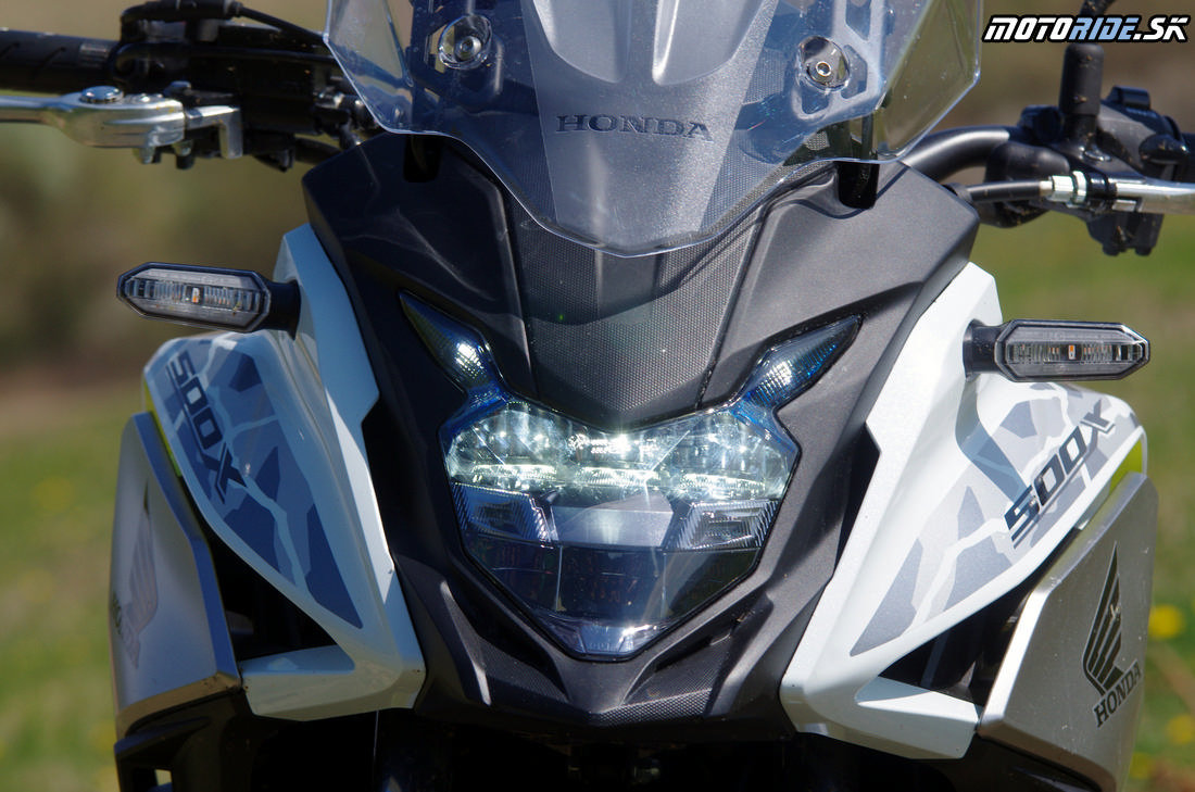 LED osvetlenie a smerovky - Honda CB500X  2019 – inovovaný dobrodruh
