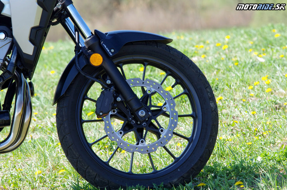 19-palcové predné koleso - Honda CB500X  2019 – inovovaný dobrodruh