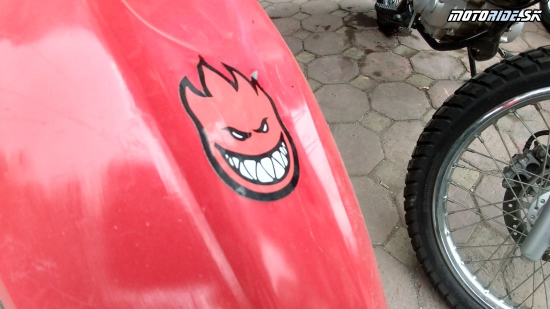 Máme motorky, vyrážame z Hanoja na sever - Naživo: Vietnam moto trip 2019