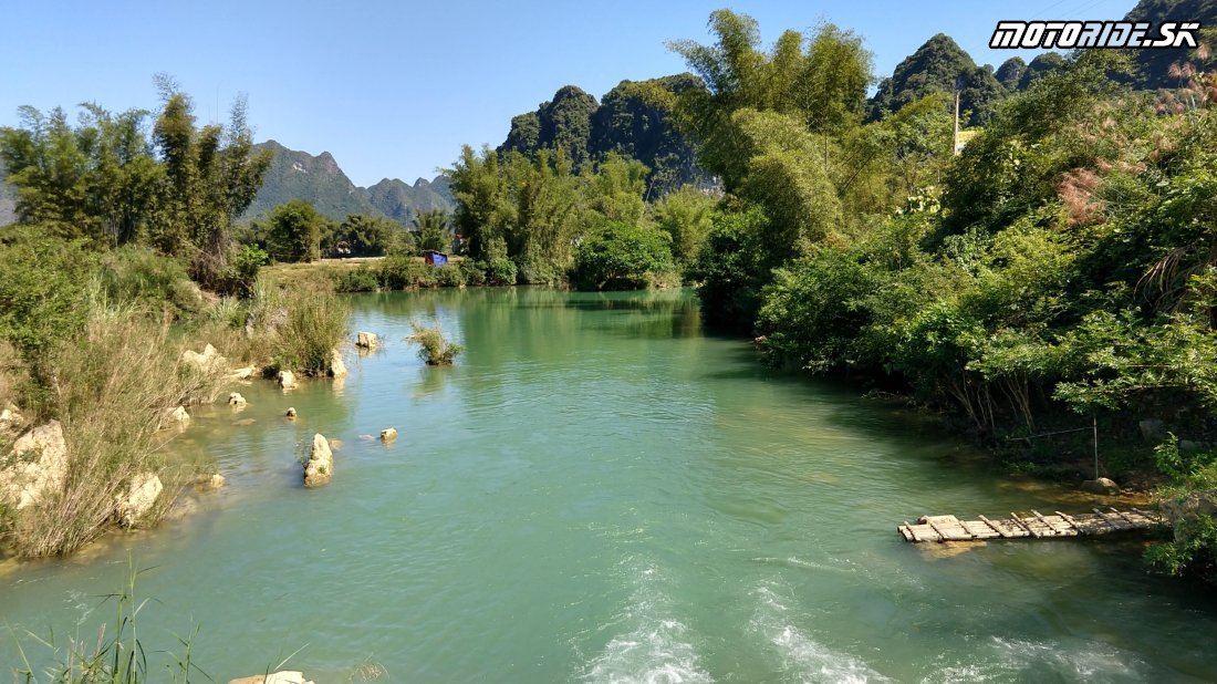 Cao Bang, cesta na vodopády Ban Gioc a skok do Číny - Naživo: Vietnam moto trip 2019