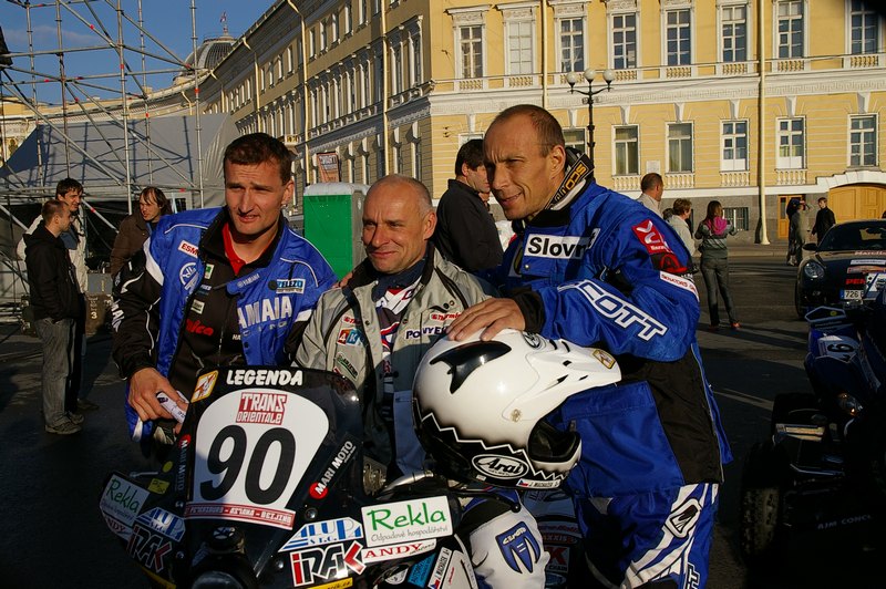 TransOrientale 2008 - Petrohrad Zľava Dušan Randýsek,  Jozef Macháček (CZ) a Jaro Katriňák