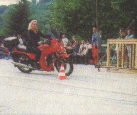 motofan 8-1998 Moto!fan zraz II