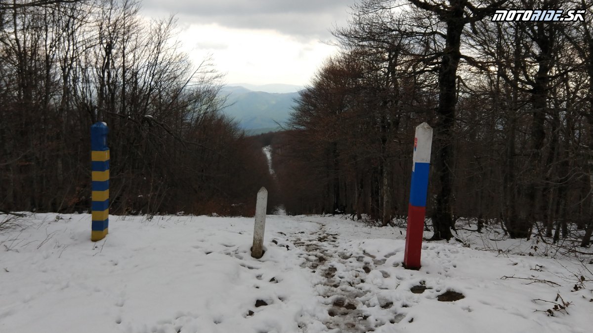 Behom na zasnežený Kremenec 1221 m - najvýchodnejší východ SR - Krížom-krážom po Slovensku na CB500X