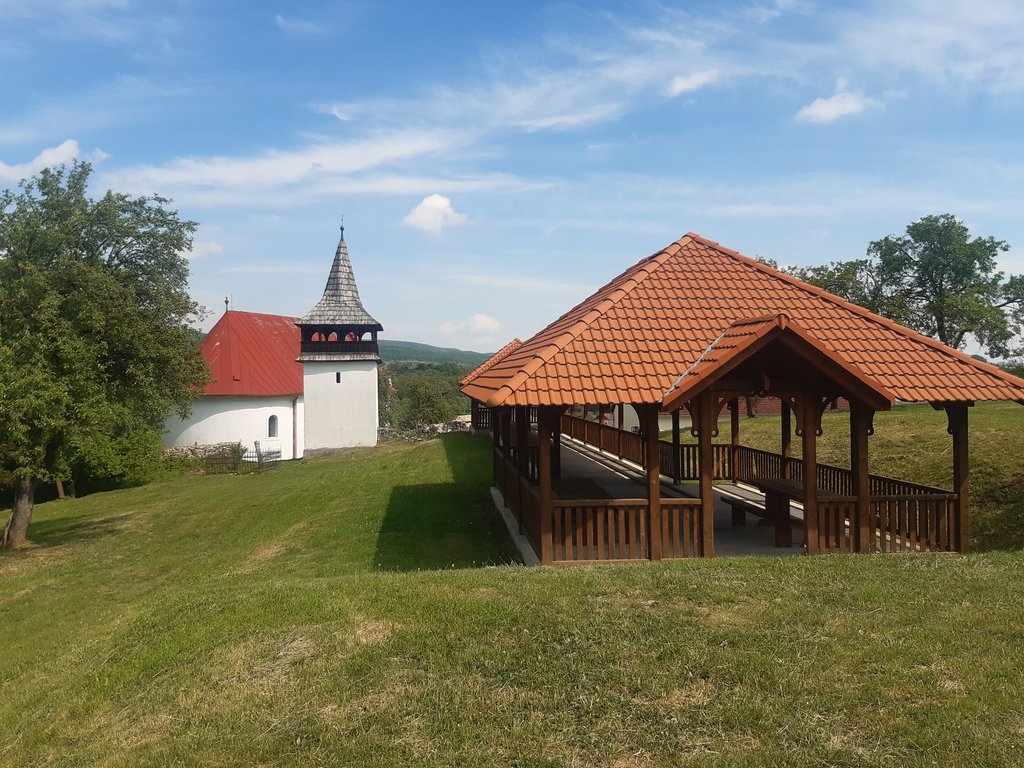 Slnečné hodiny v Drienčanoch, Slovensko - Bod záujmu