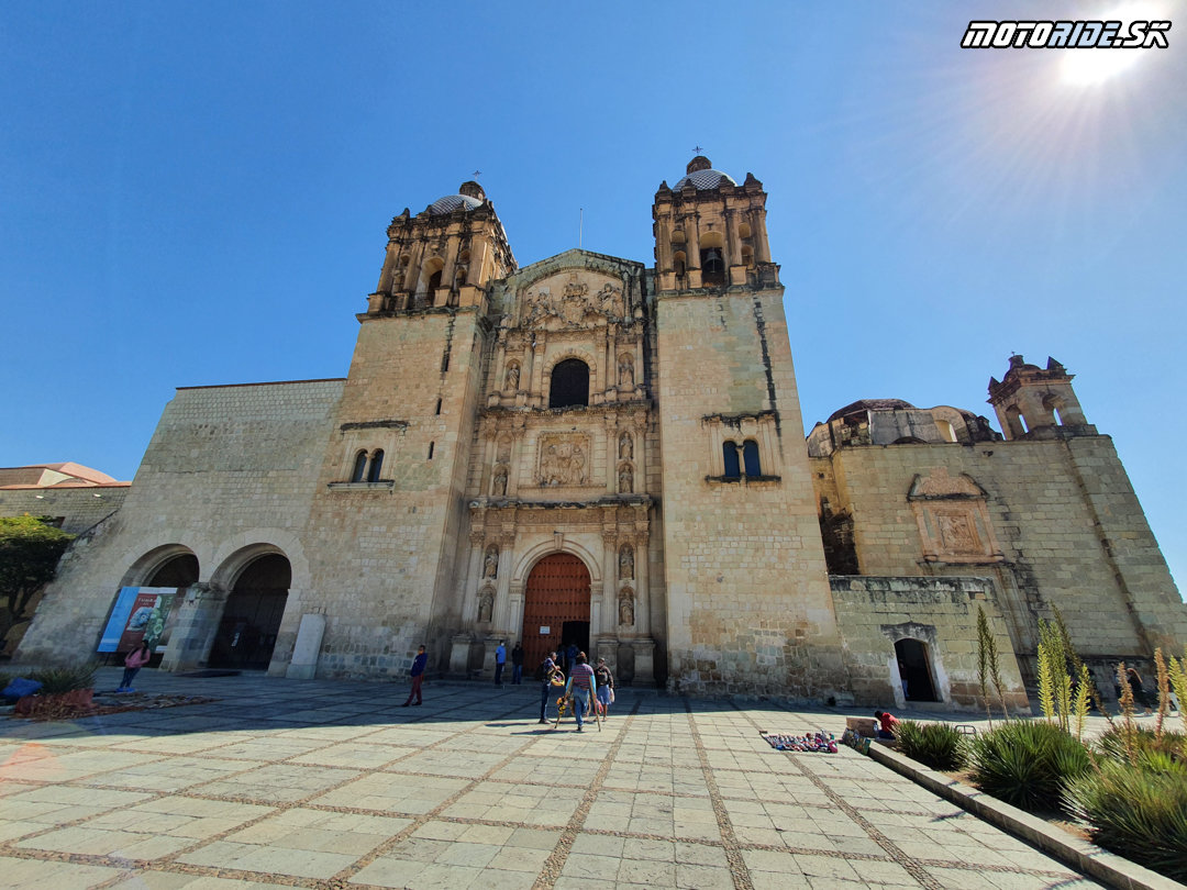 Templo de Santo Domingo de Guzmántrh , Mexiko - Naživo: Mexiko 2020