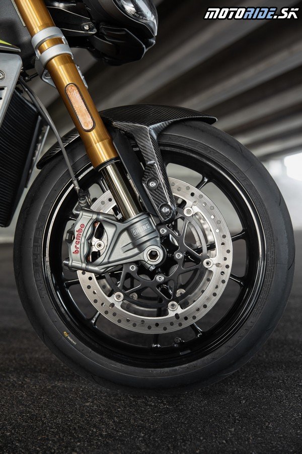 Triumph Speed-Triple-1200-RS---Brembo-Stylema-Calipers