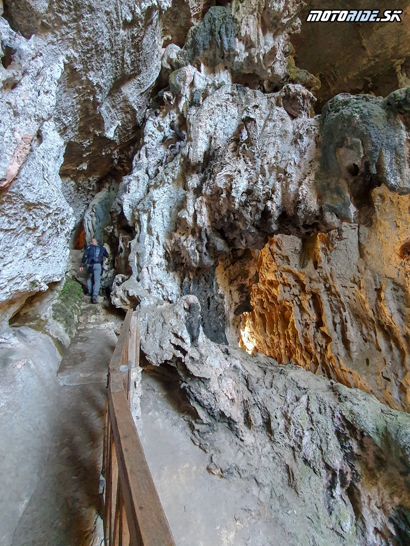 Spadnutá reťaz, jaskyňa a cesta do Ocosingo - Naživo: Mexiko 2020-2021