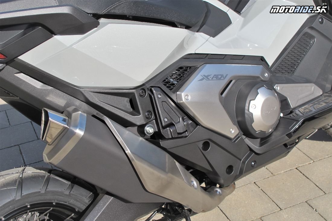 Test Honda X-ADV 2021: praktický a rýchly univerzál