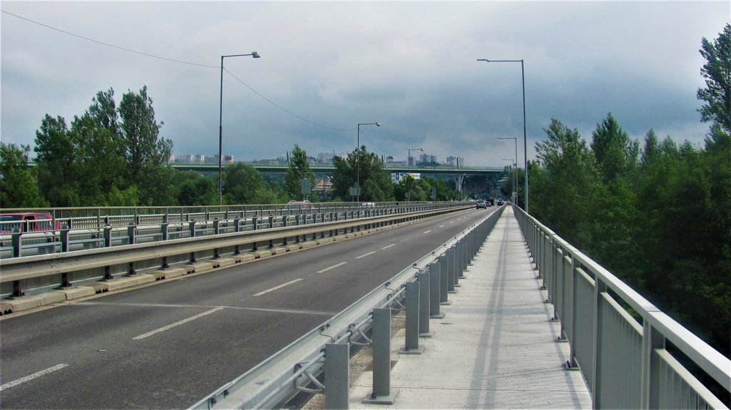 most cez Váh do Považskej Bystrice