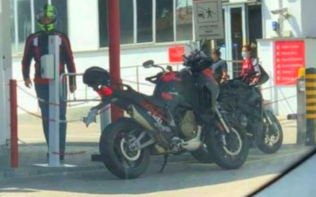 Ducati pravdepodobne chystá Streetfighter V2