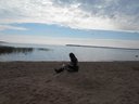Nezabudnuteľné ranné zápisky na pustej pláži jazera Onega