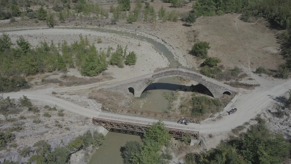 Cesta z Përmetu do Poliçanu 11 - turecký most Ura e Vokopoles