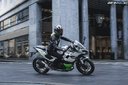 Kawasaki Ninja 7 Hybrid 2024