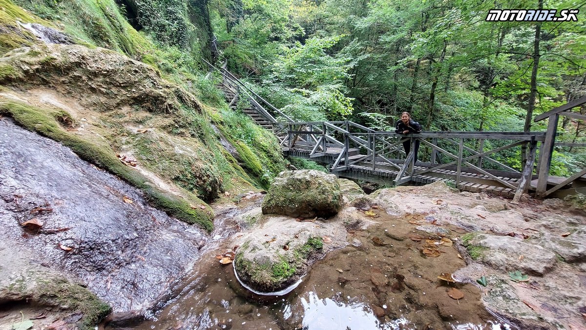 Vodopád Skakavac v lesoparku Jankovac  - Bod záujmu