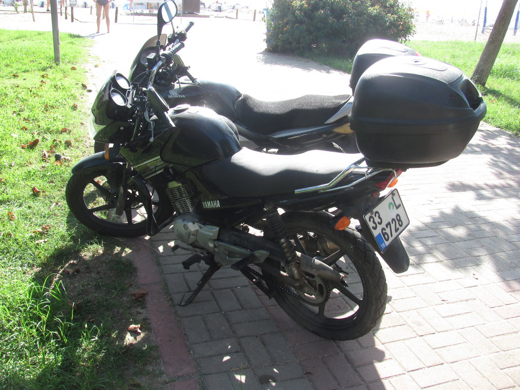 Yamaha YBR 125 čierna