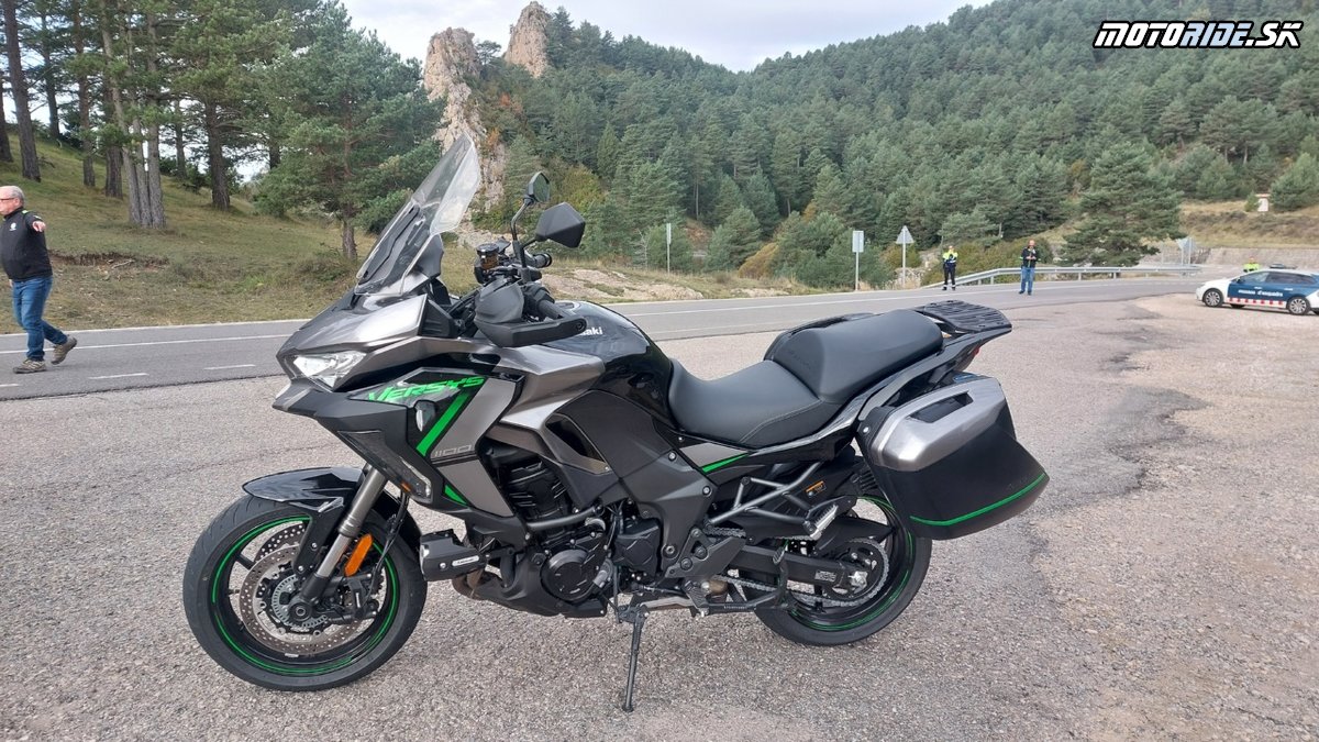 Rozbiehame sa - Testujeme Kawasaki Versys 1100 2025