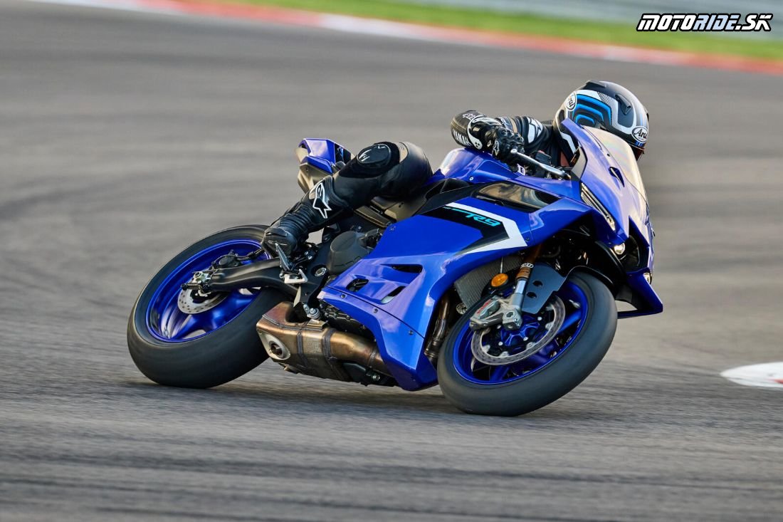 Yamaha R9 2025