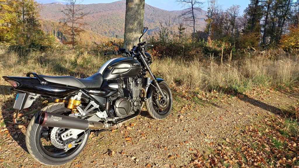 Yamaha XJR 1300 – jesenná jazda