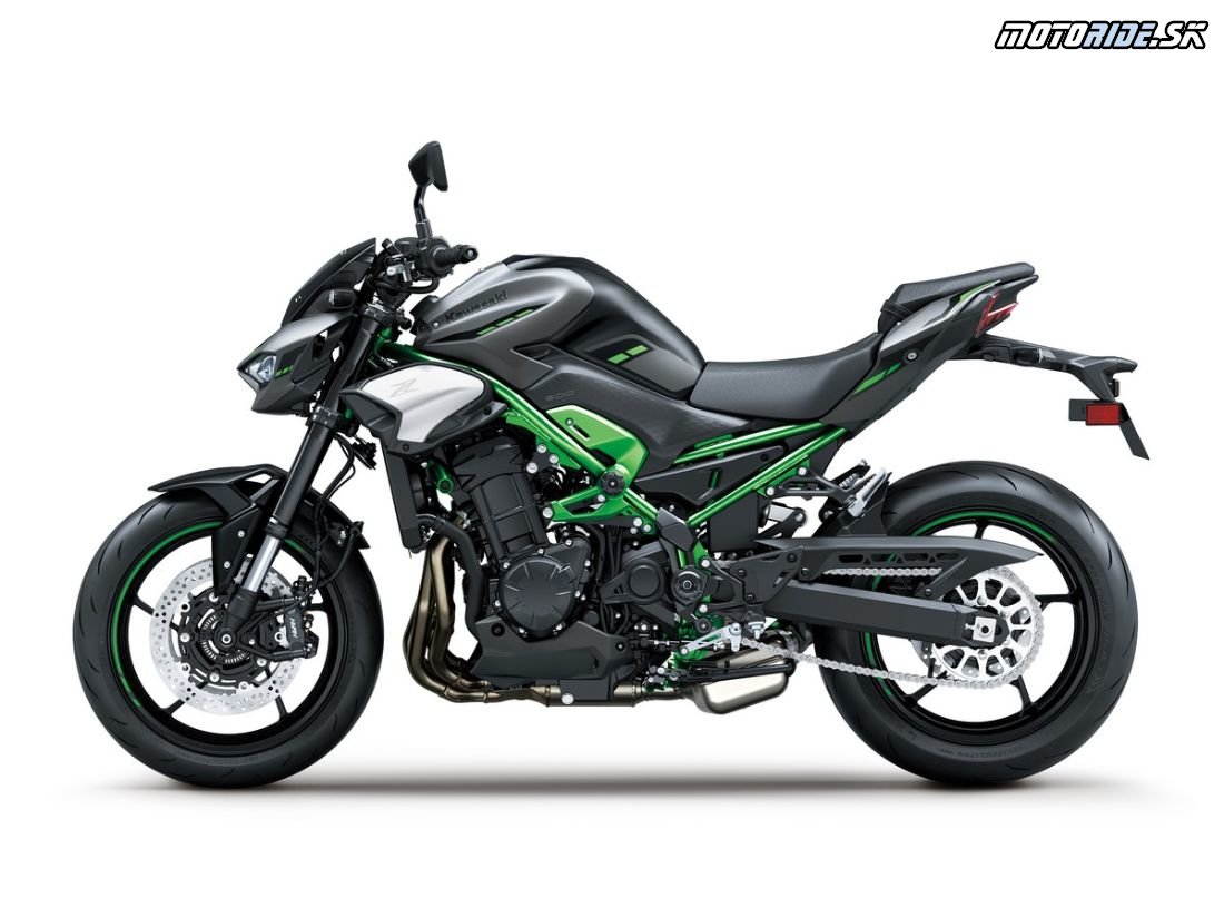 Kawasaki Z900 2025