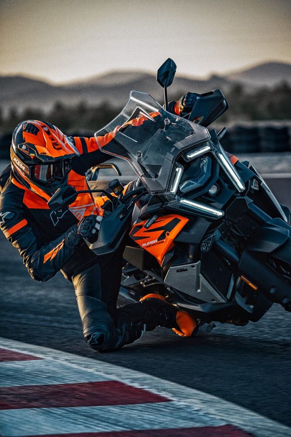 KTM SUPER ADVENTURE S EVO (2025)