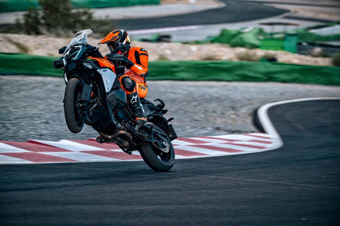 KTM SUPER ADVENTURE S EVO (2025)