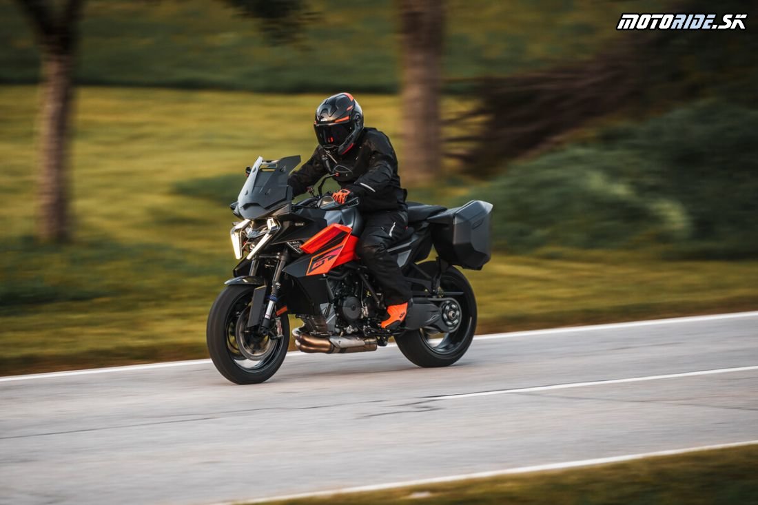 KTM 1390 SUPER DUKE GT (2025)