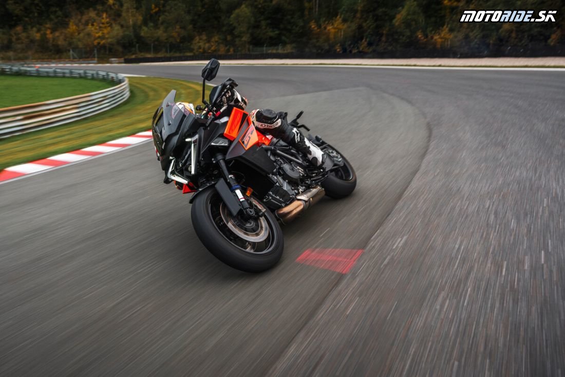 KTM 1390 SUPER DUKE GT (2025)