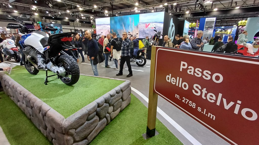 EICMA 2024 - Moto Guzzi