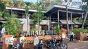 Raňajky v Garage Café Royal Enfield, Goa - Naživo: S Awiom do Indie 2024 - Royal Enfield trip