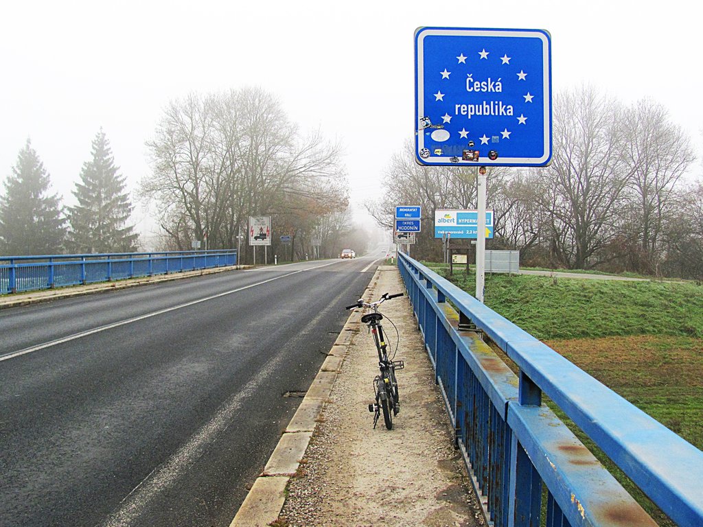 hraničný most na rieke Morava