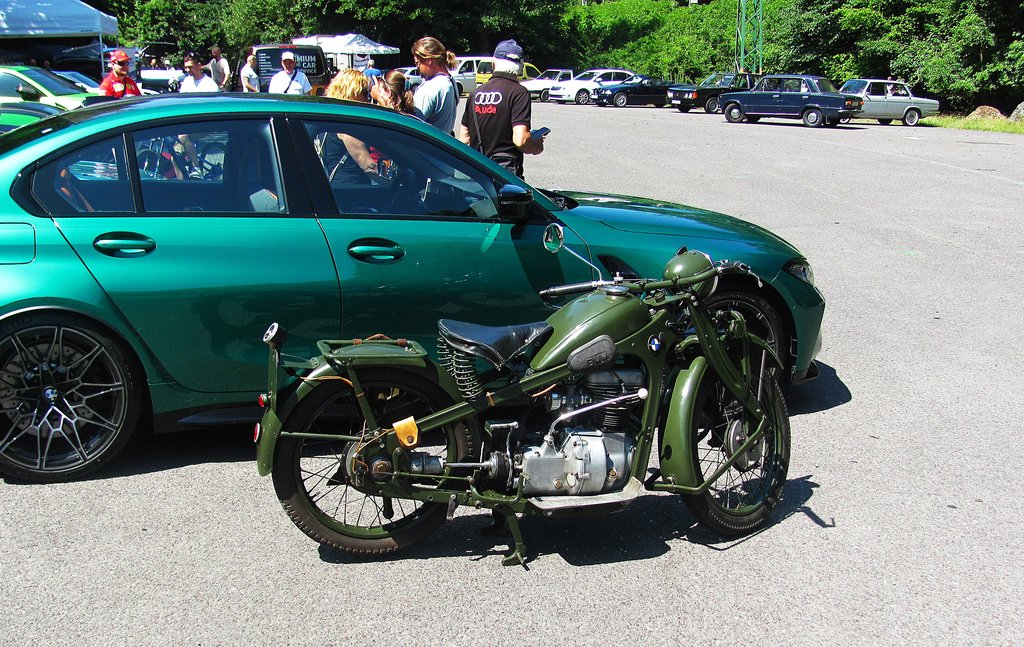 celkom sypmatický jednovalec BMW