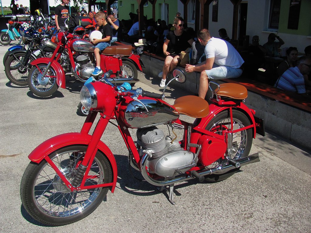 Jawa Pérák