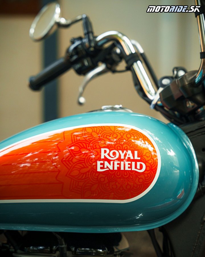 Royal Enfield predstavil Goan Classic 350 - pocta motokultúre sedemesiatých rokov v Goa