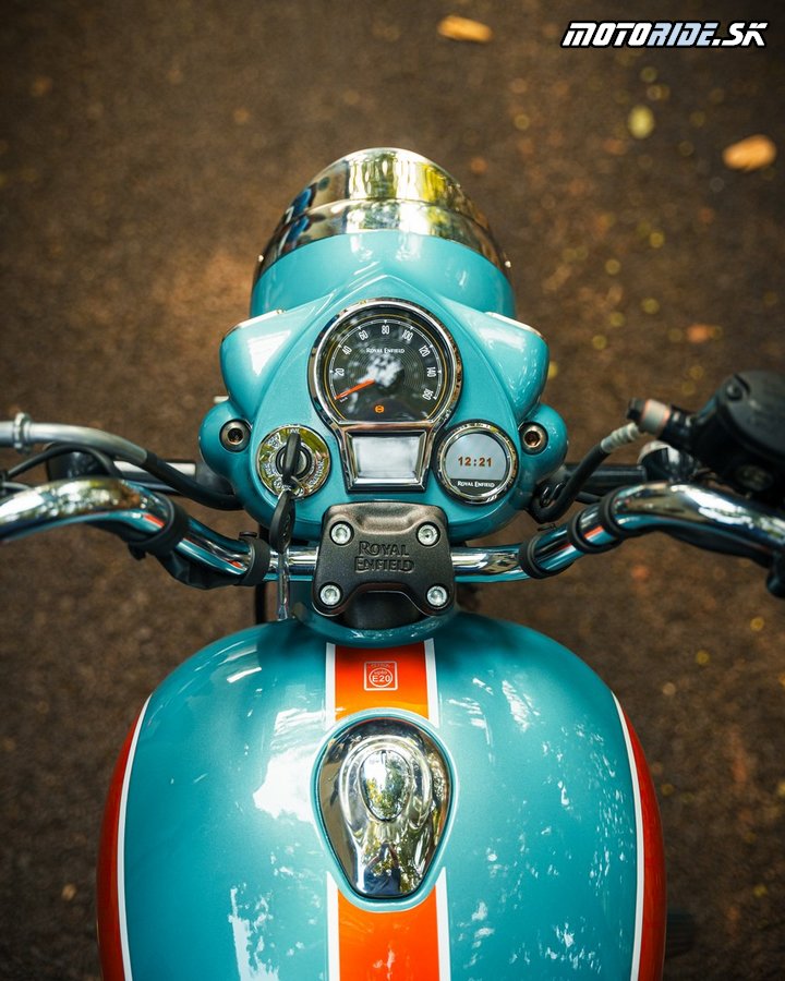 Royal Enfield predstavil Goan Classic 350 - pocta motokultúre sedemesiatých rokov v Goa