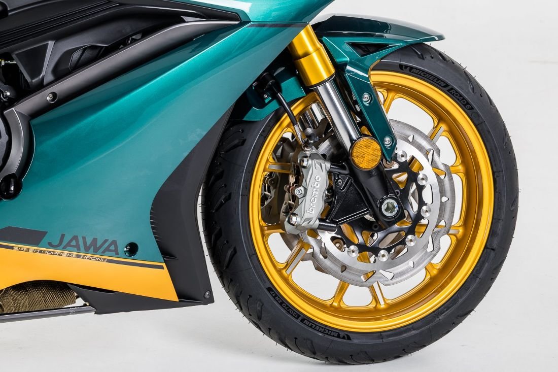 JD 750 by JAWA Racing 2025