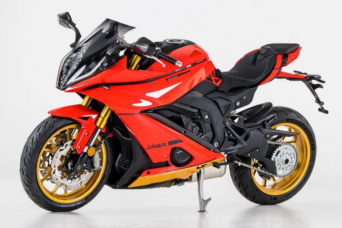 JD 750 by JAWA Racing 2025