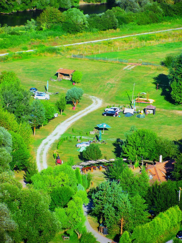 vodácka základňa pod hradom